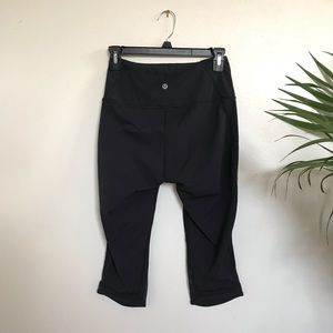 Lululemon Athletica Cropped Leggings